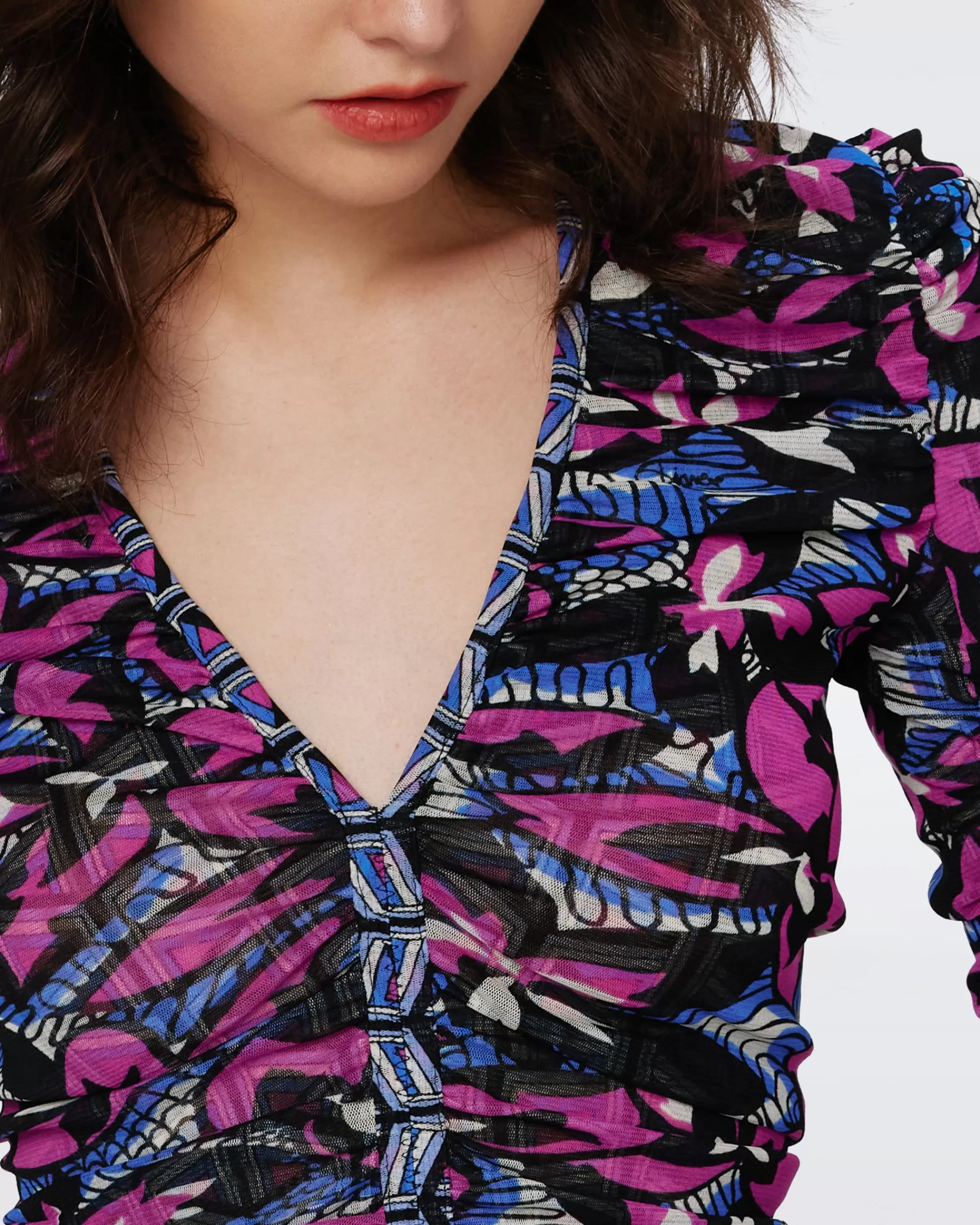 Store Amal Reversible Mesh Top Tops